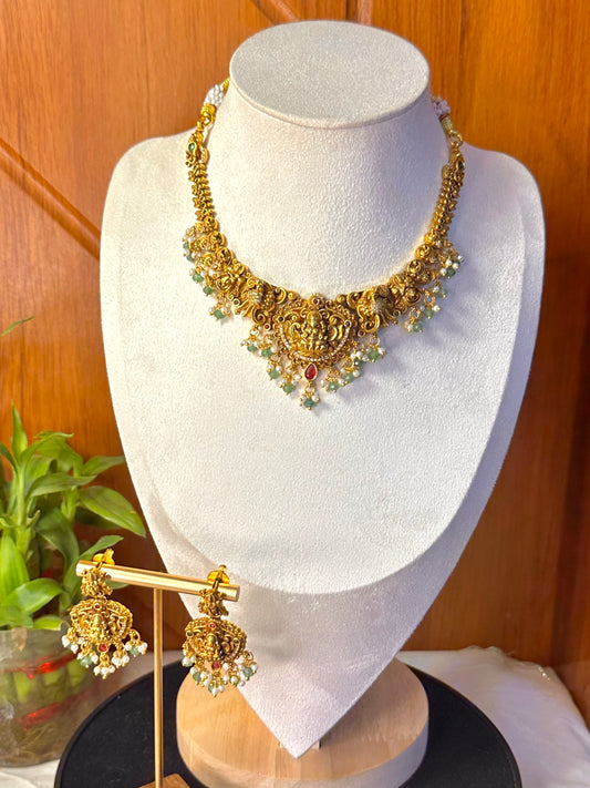 Mahapushp Matte Gold Necklace Set