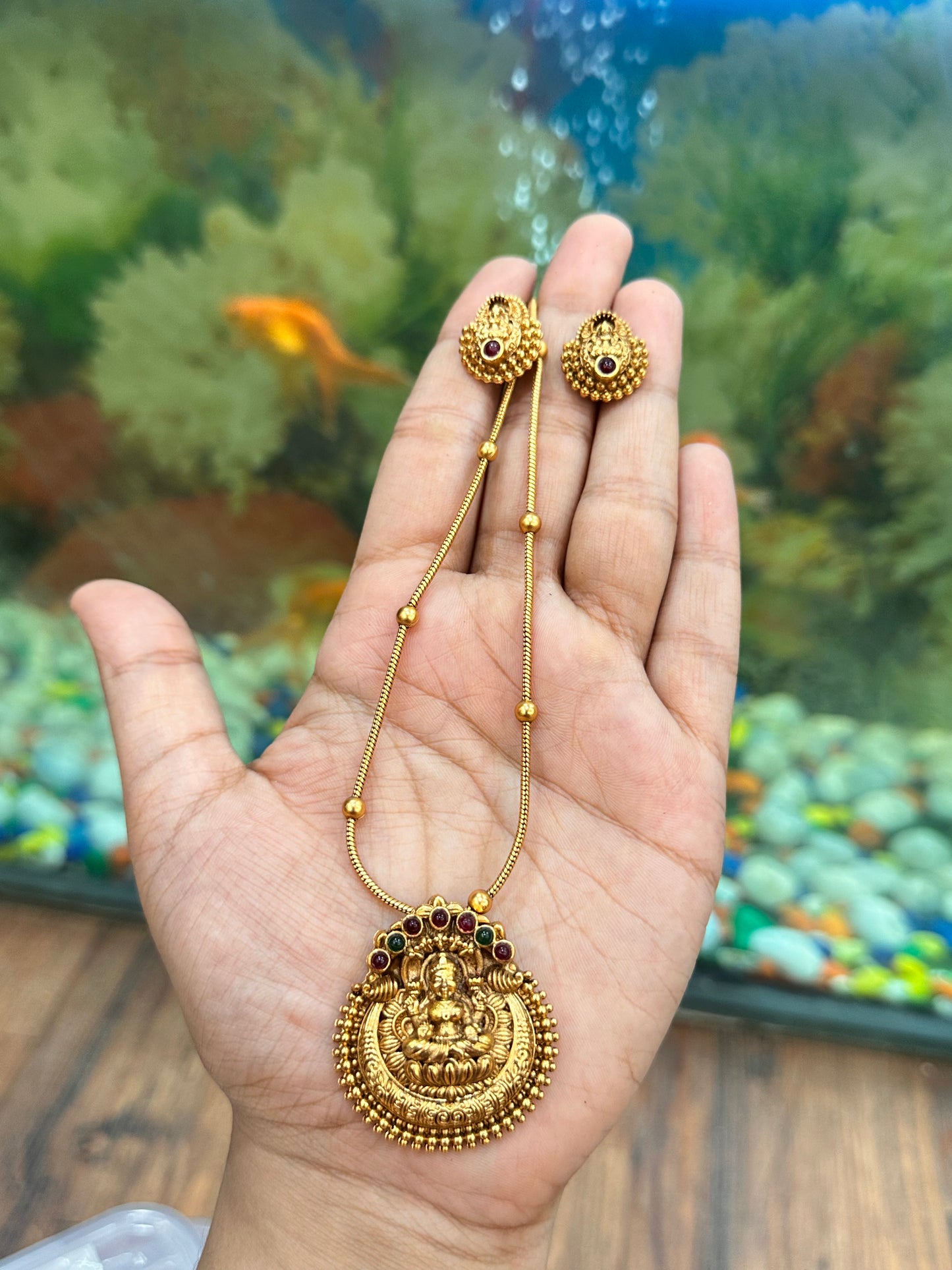 Kala Laxmi chain pendant set