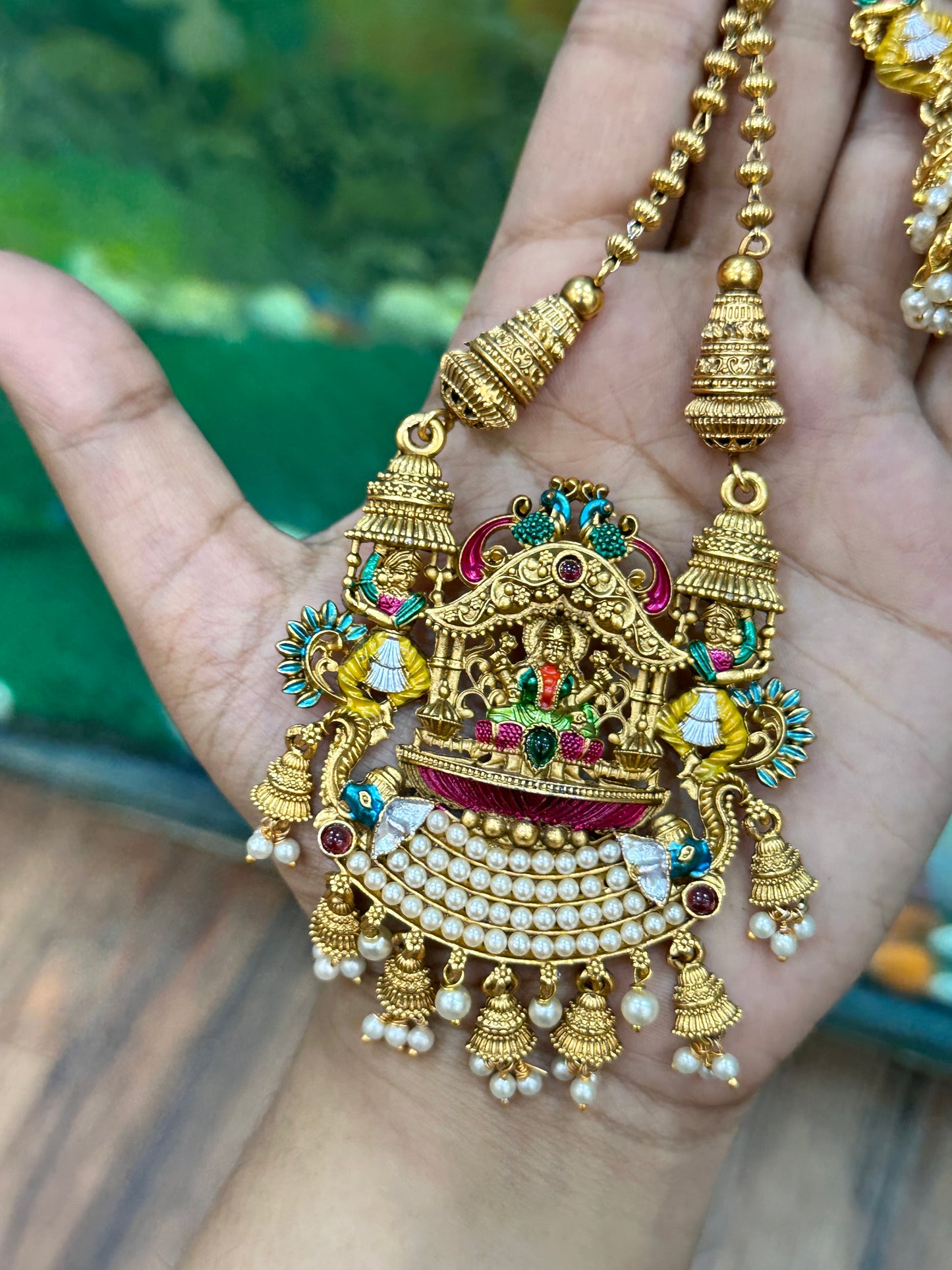 Nidhi Meenakari Haaram