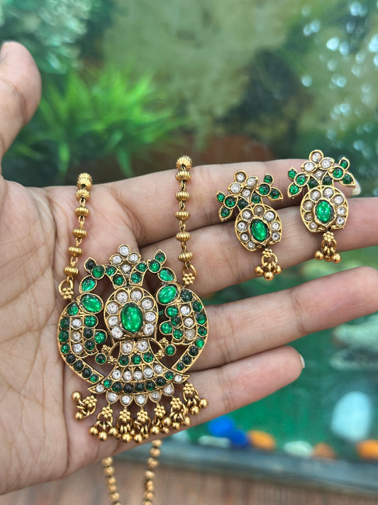 Varnika Gandaberunda Pendant Set