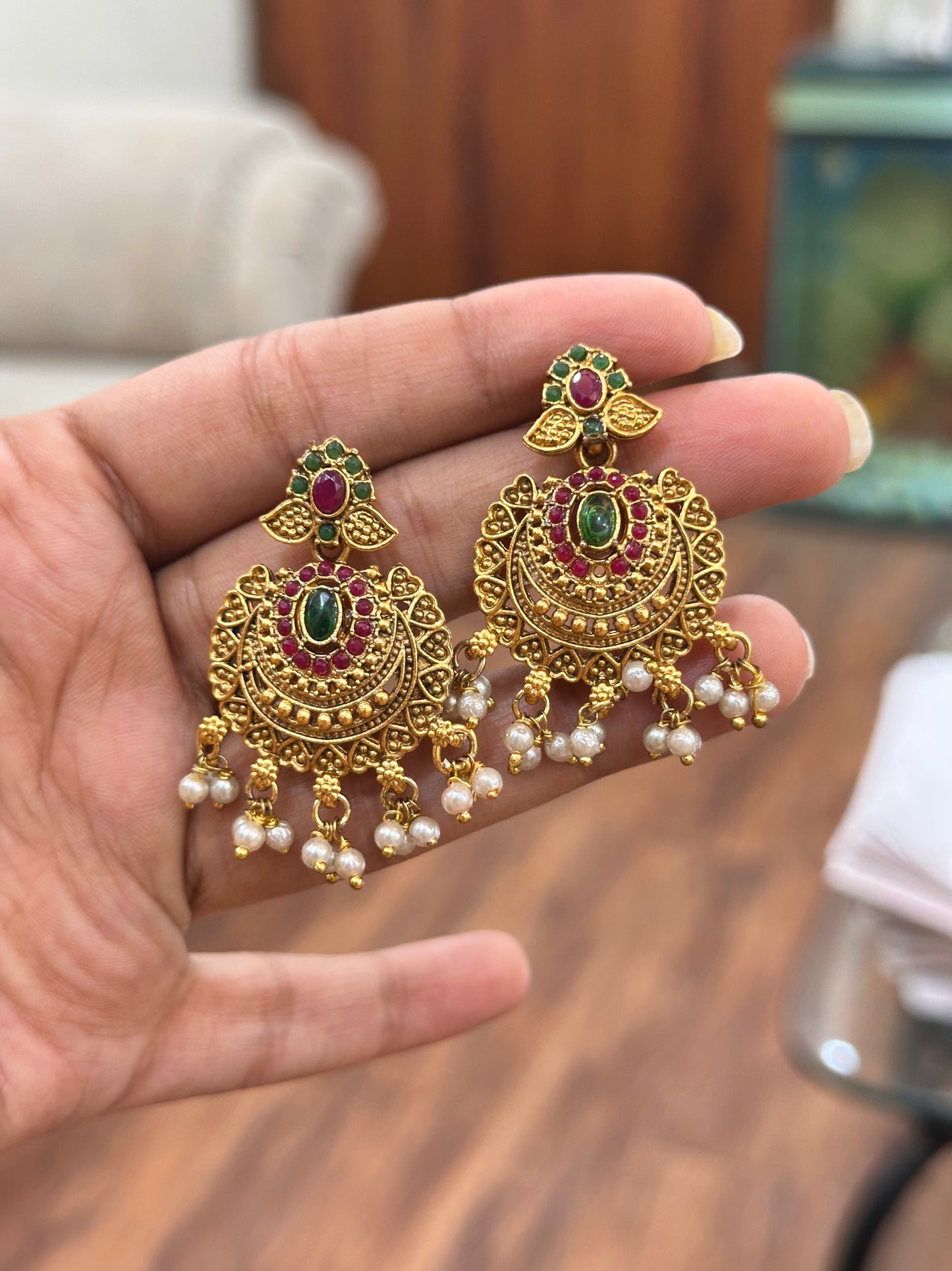 Jhalak Chandbali