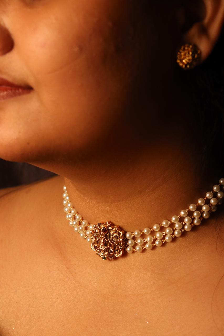 Devi Mayur Temple Choker Set