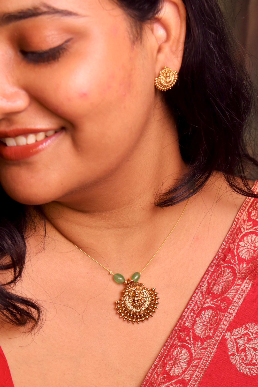 Ved Laxmi Invisible Chain Set