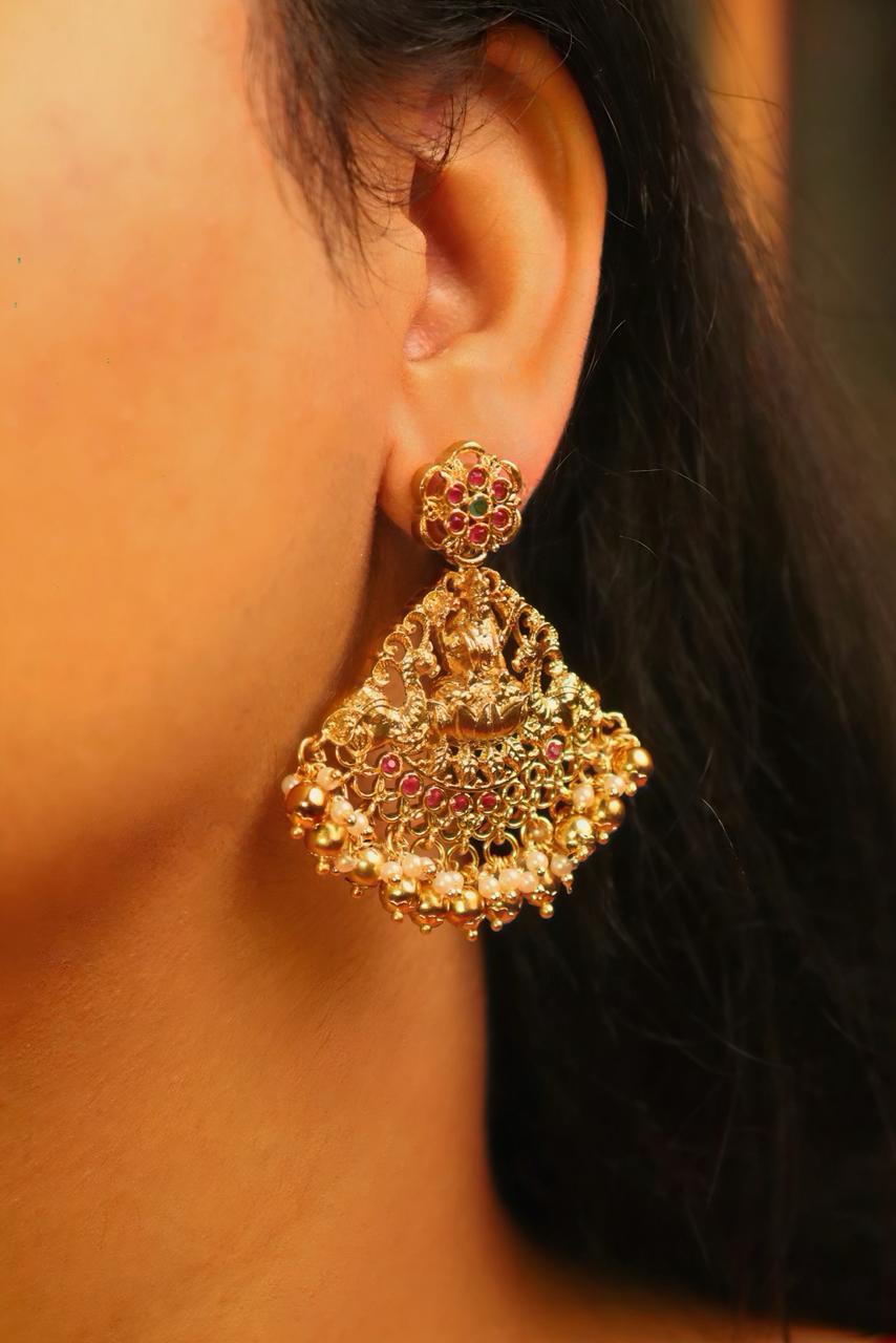 Madhuri necklace set