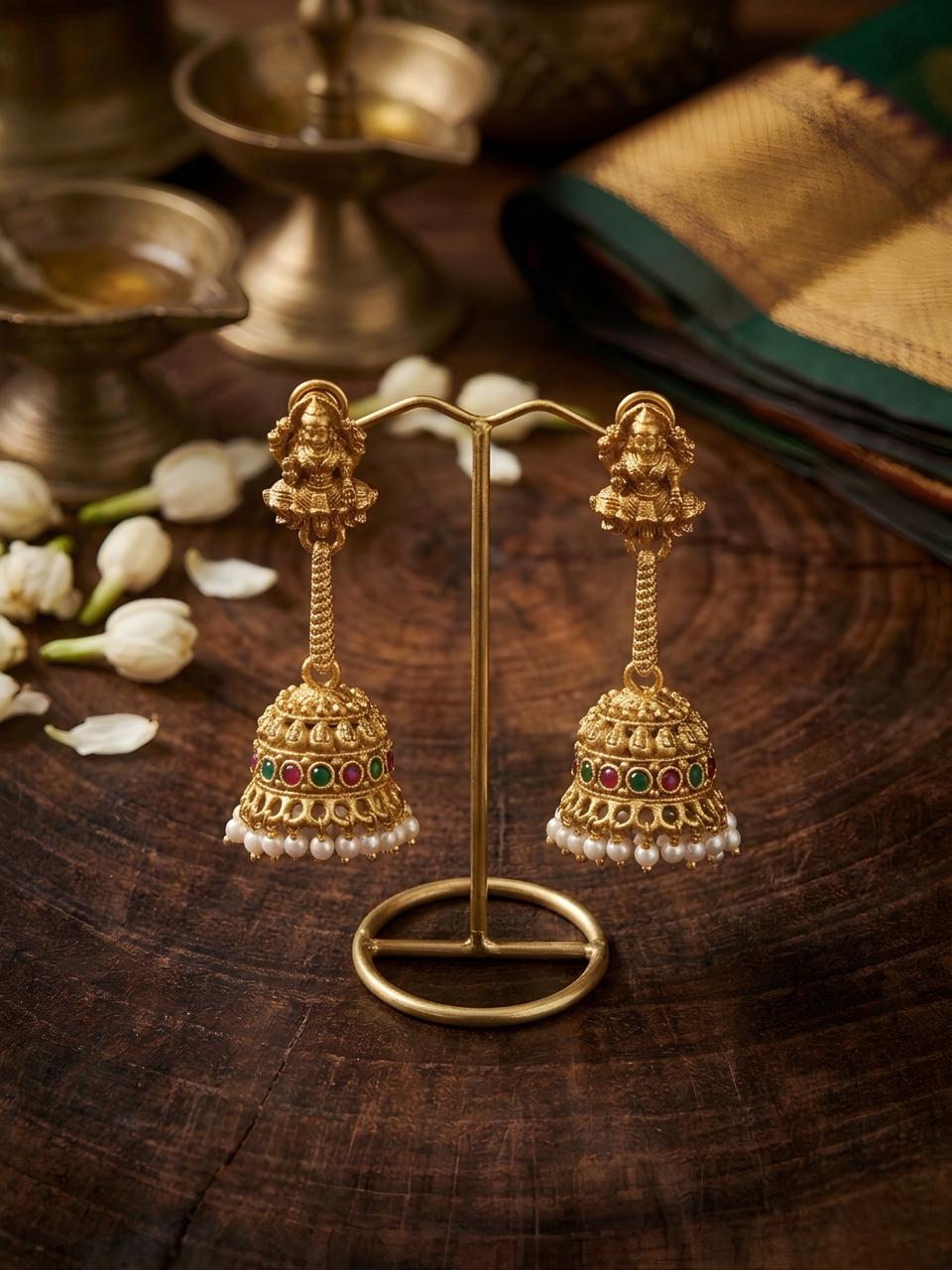 Laxmi Pearl Necklace Set