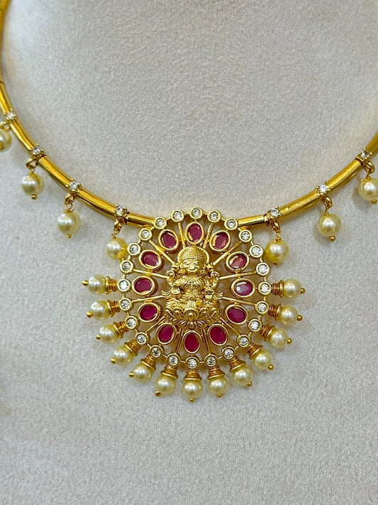Suryalekha Pendant Set