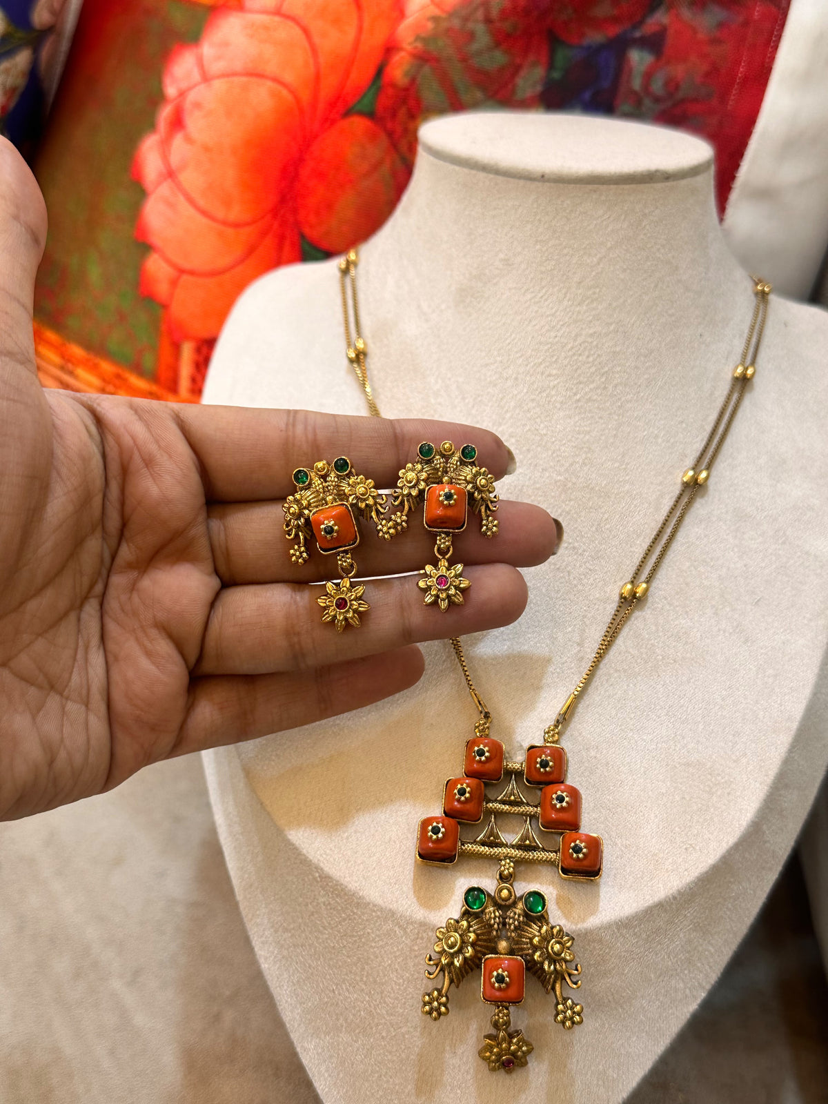 Kashvi Coral Pendant Set