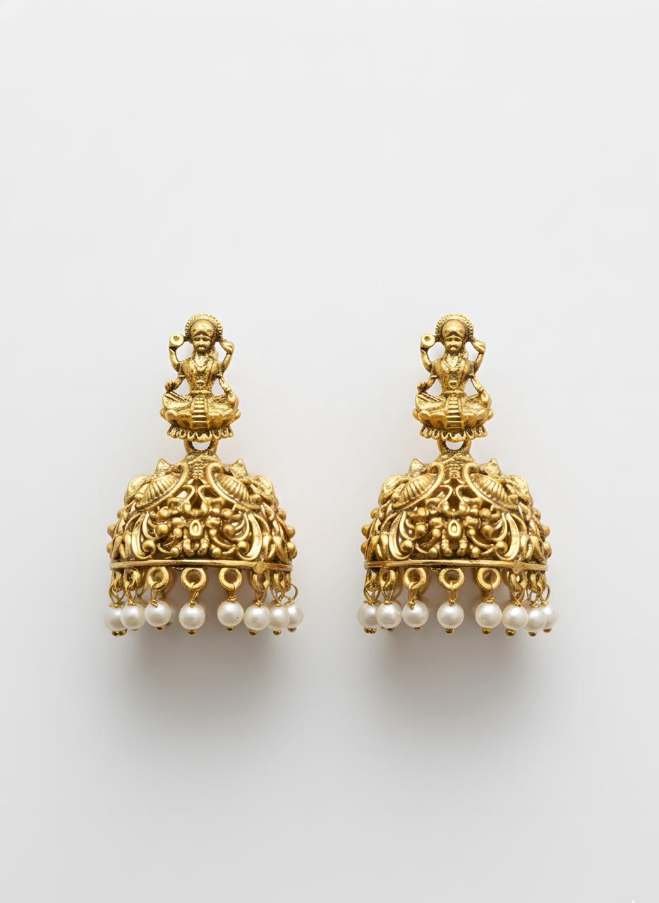Pearl Laxmi white earring