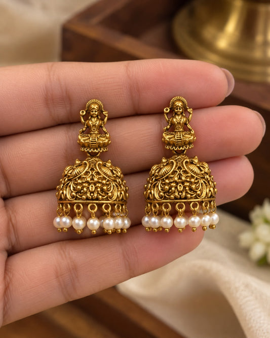 Pearl Laxmi white earring