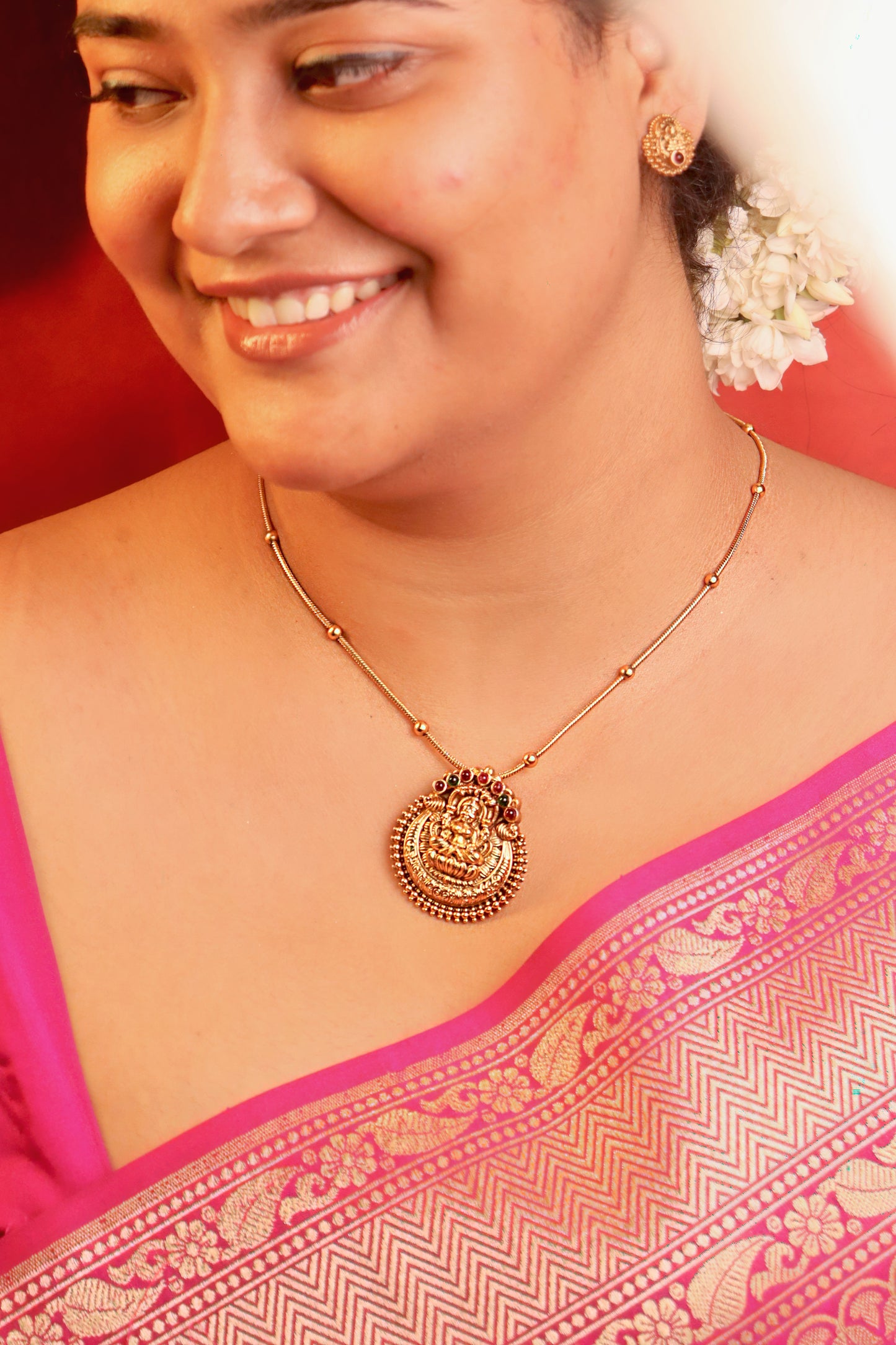 Kala Laxmi chain pendant set