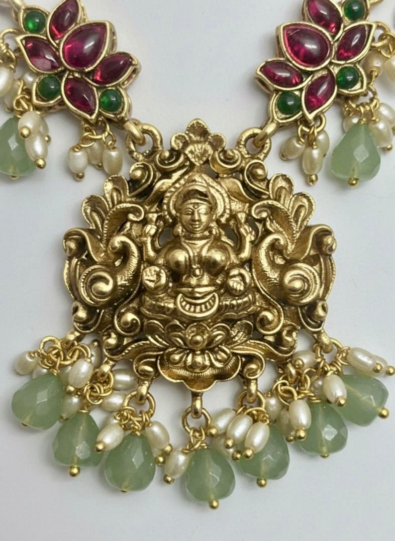 Padma Laxmi Necklace Set
