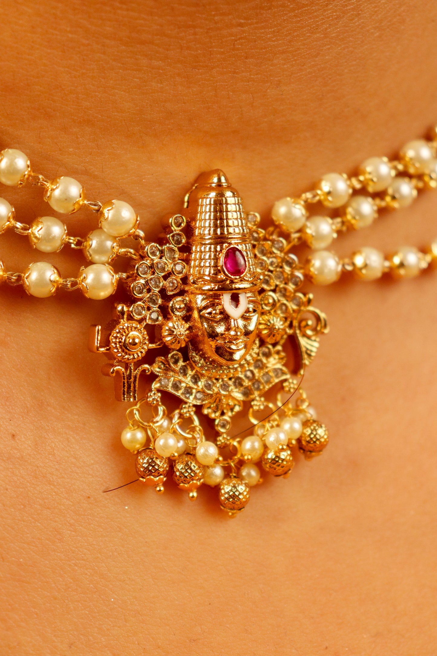 Sri Venkatesh Pearl Choker