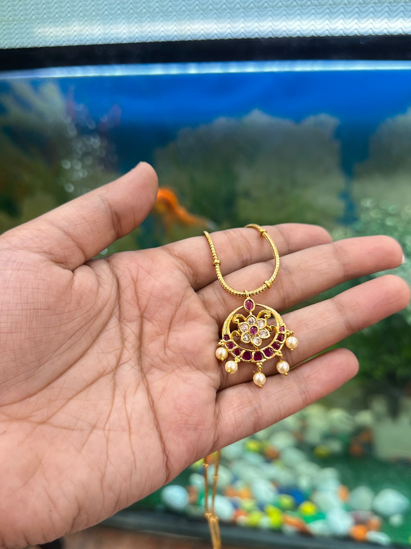 Kusum Chain Pendant Set