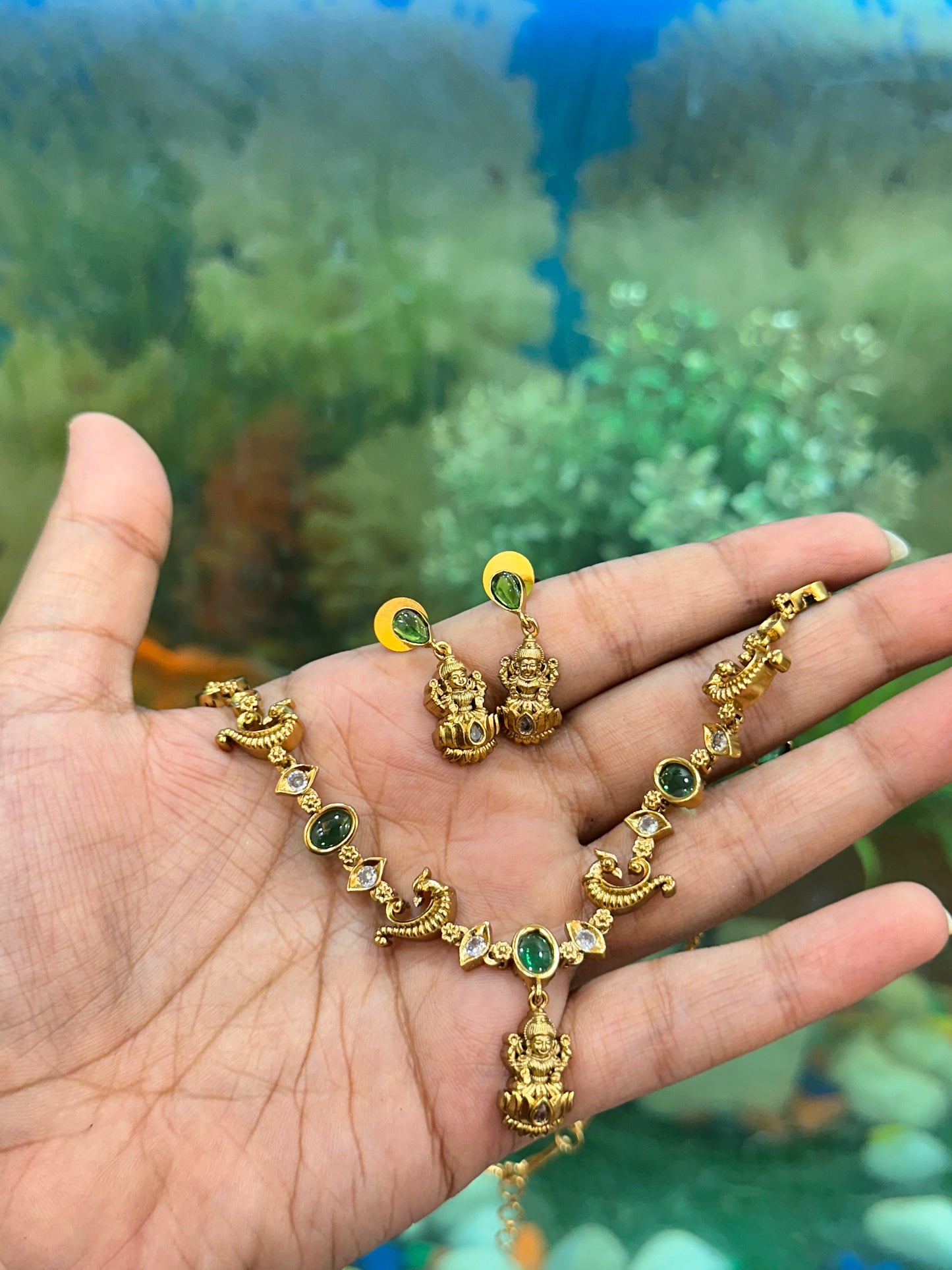 Harini kemp Necklace Set