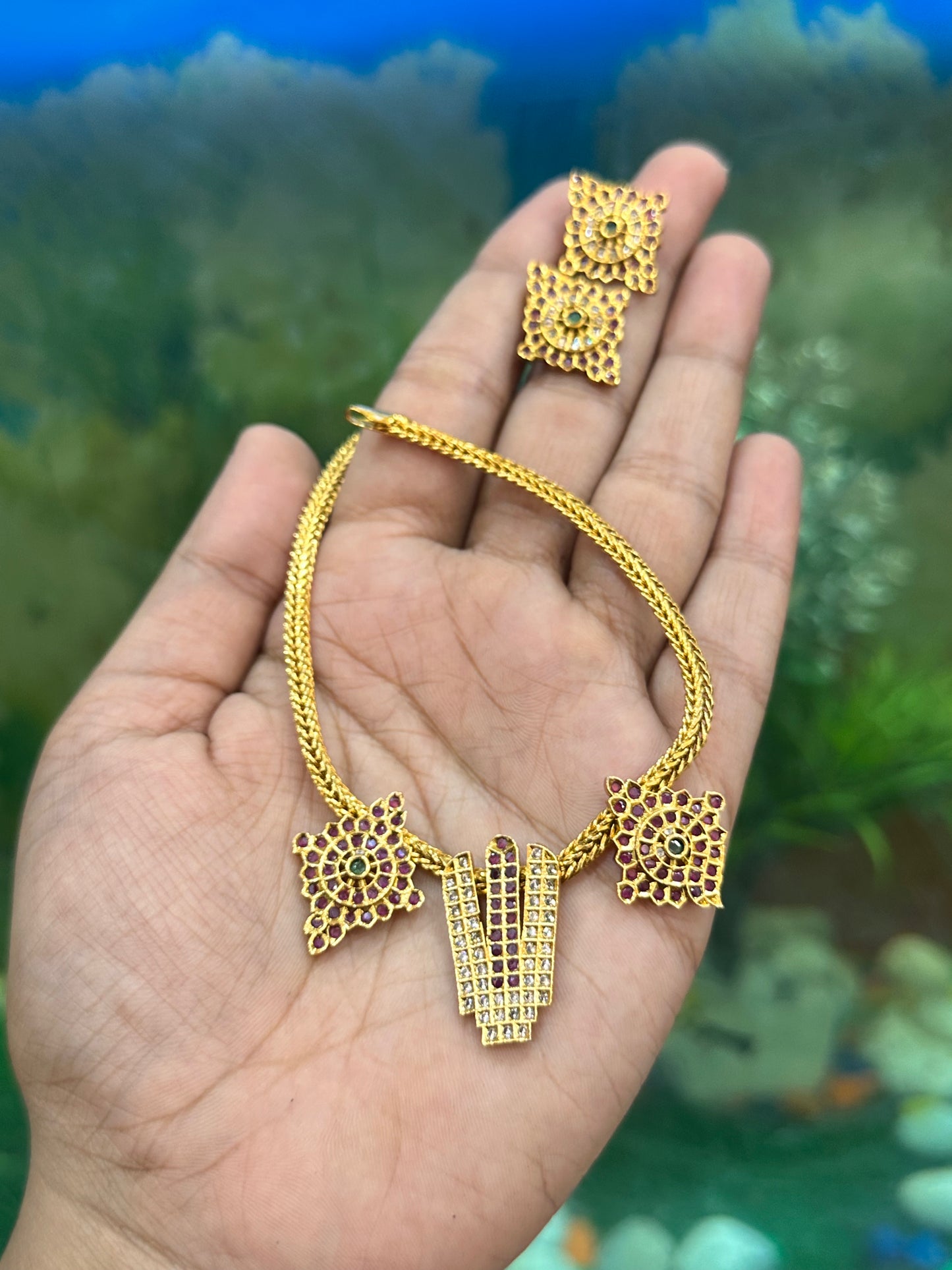 Venkatesh AD Choker Set