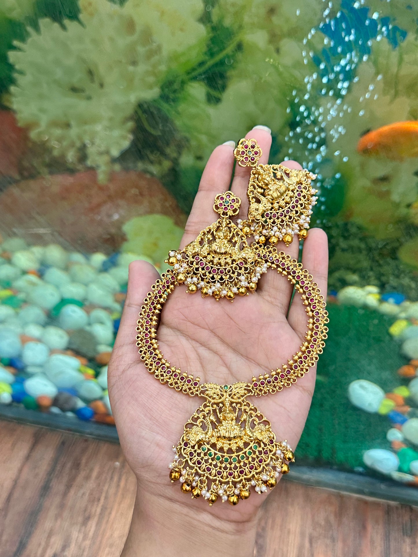 Madhuri necklace set