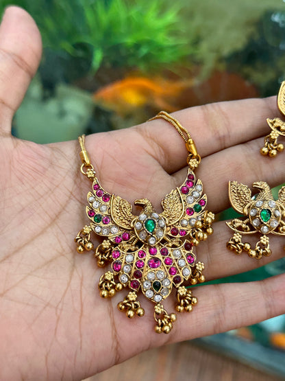 Varnika garunda Necklace Set