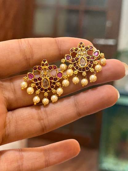 Tara Pearl Studs
