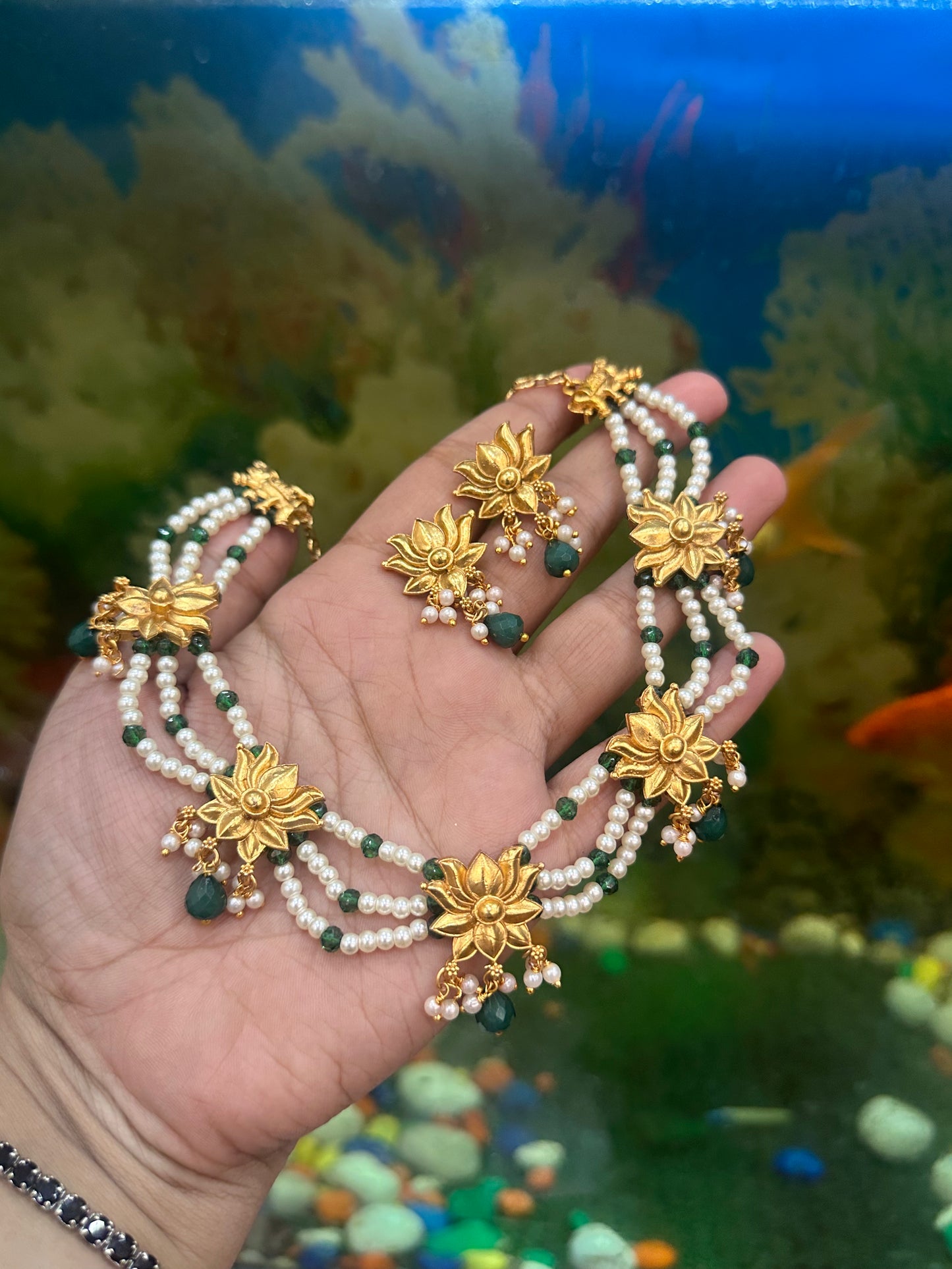 Gaja Kamal Green Necklace Set