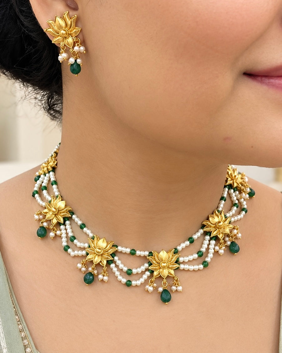 Gaja Kamal Green Necklace Set