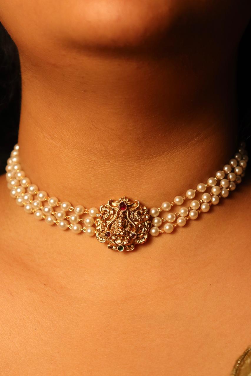 Devi Mayur Temple Choker Set