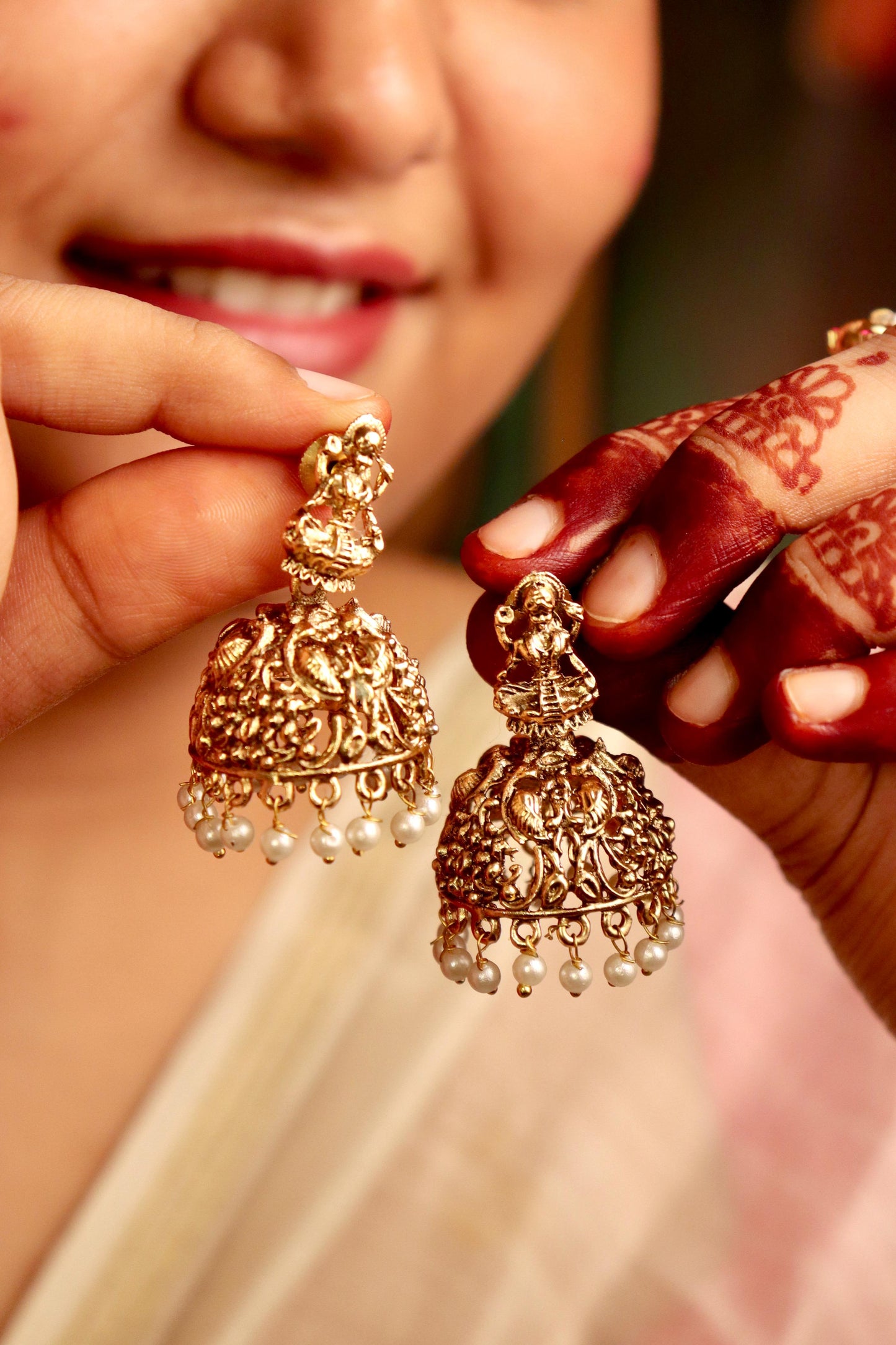 Pearl Laxmi white earring