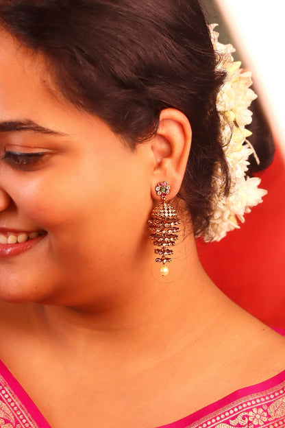 Sudhi dangler earring