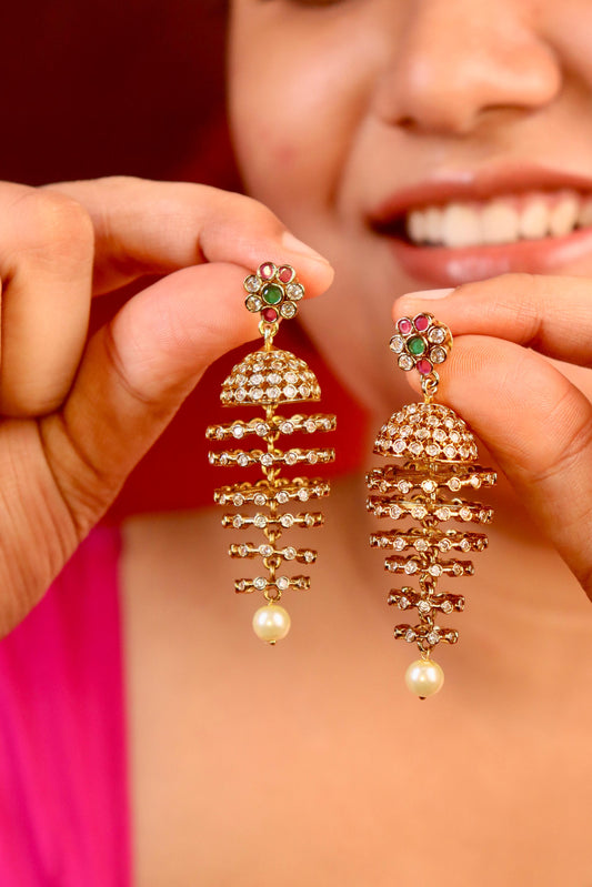 Sudhi dangler earring