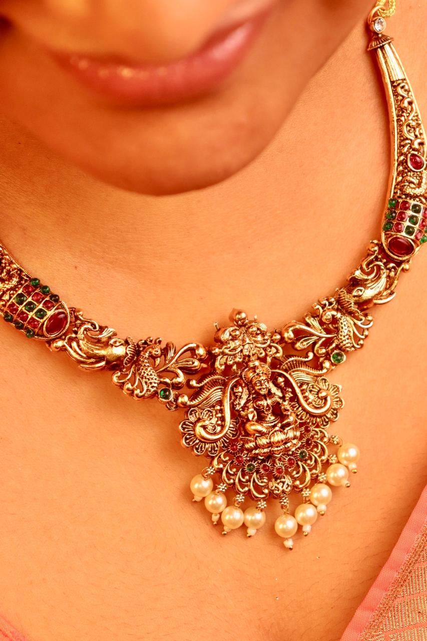 Tithi Laxmi Necklace Set