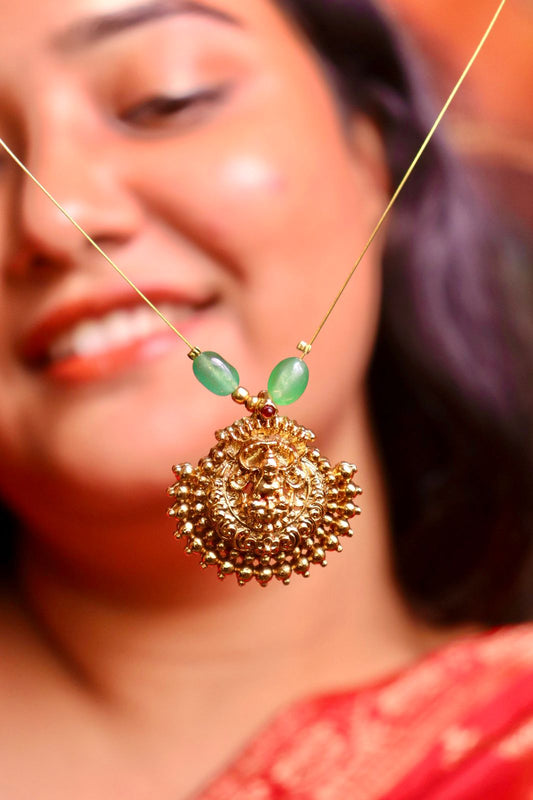 Ved Laxmi Invisible Chain Set