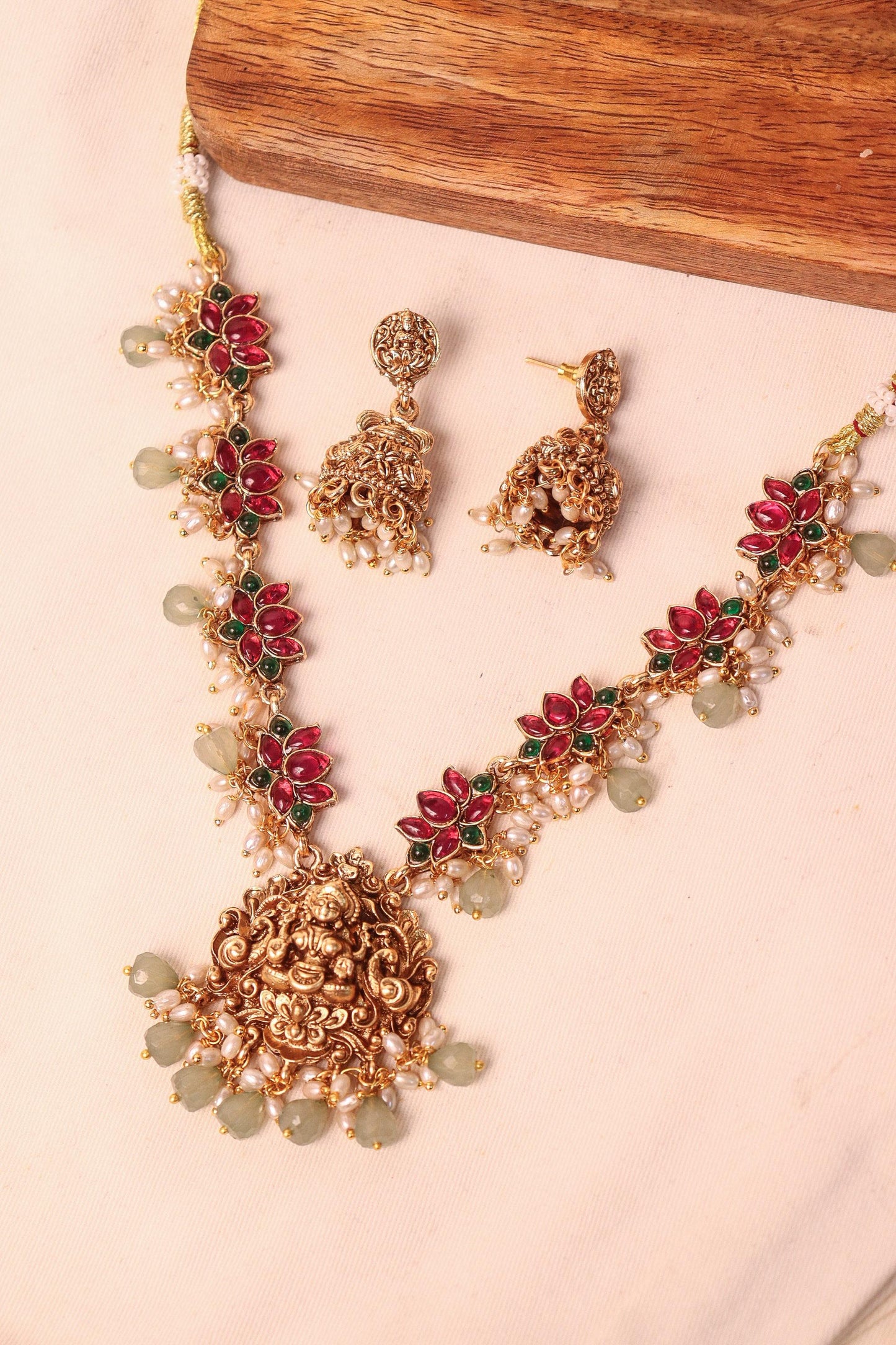 Padma Laxmi Necklace Set