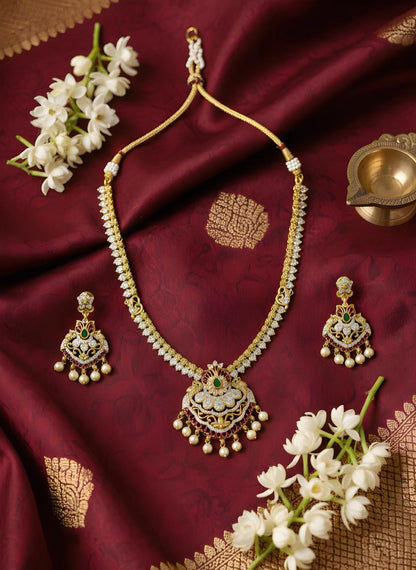 Shri Shobha Necklace Set