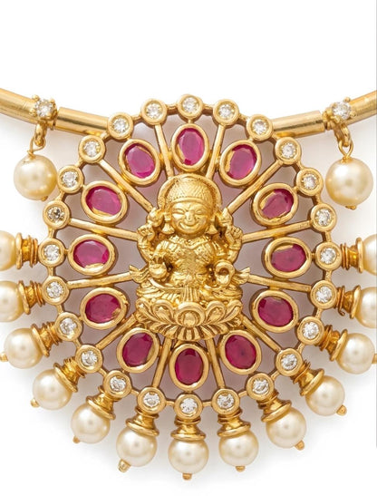 Suryalekha Pendant Set