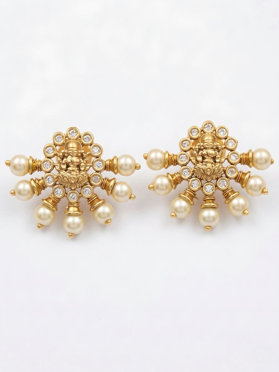 Suryalekha Pendant Set