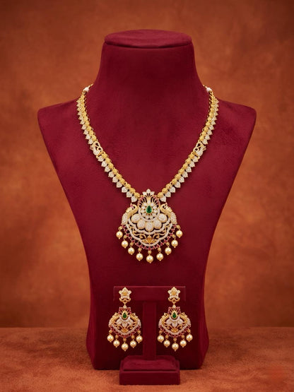 Shri Shobha Necklace Set