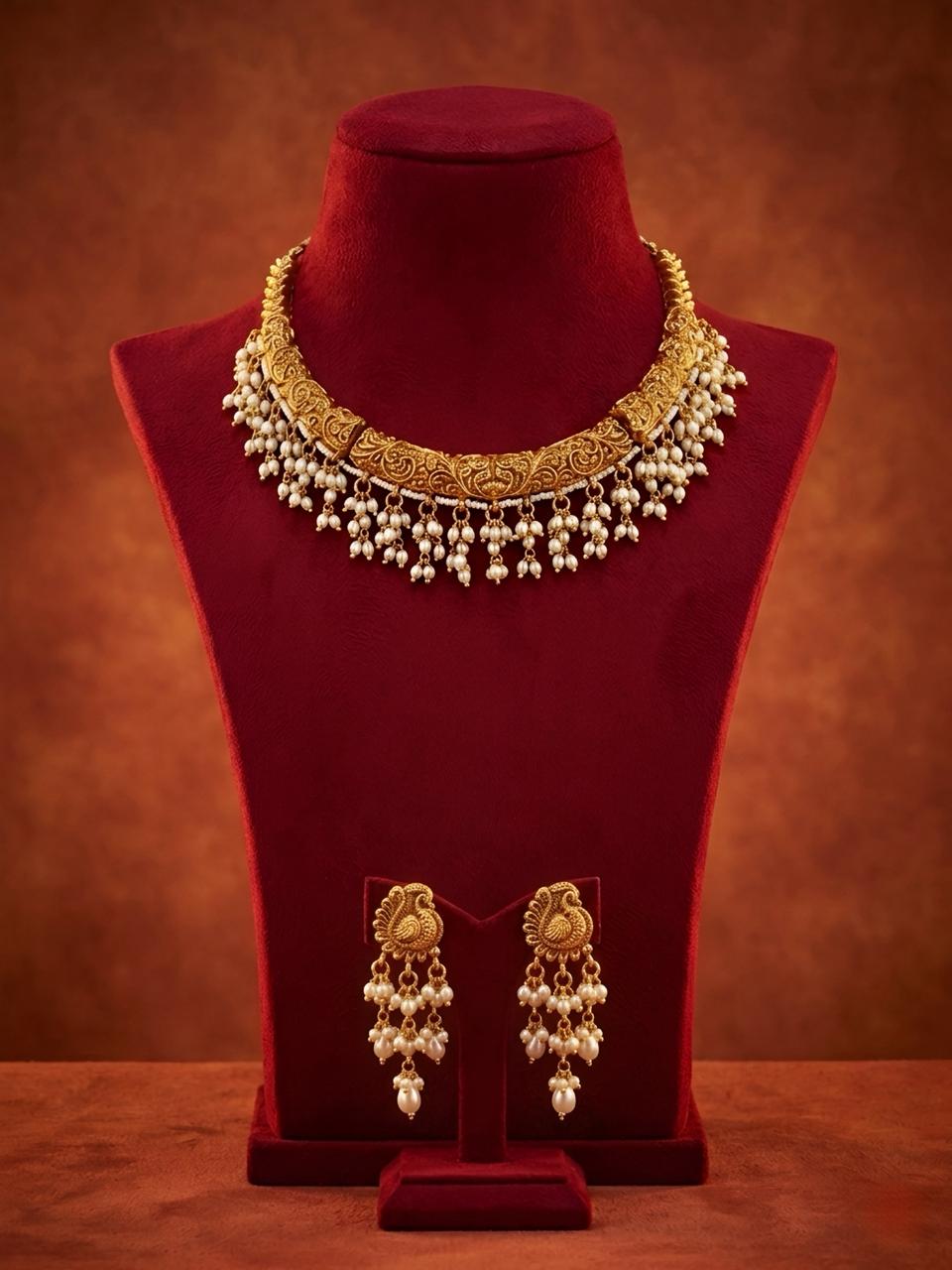 Rajeshwari Pearl Choker Set