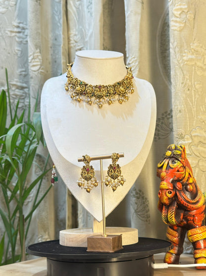 Anandita Matte Necklace Set