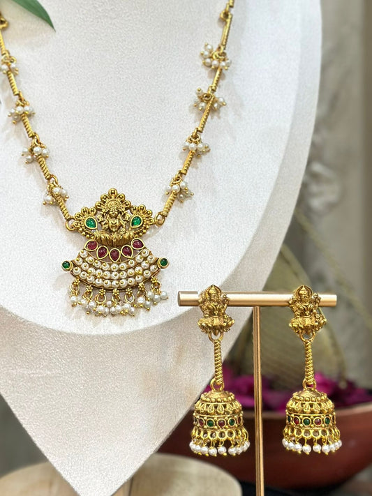 Laxmi Pearl Necklace Set