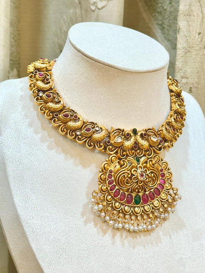 Adhira Matte Gold Set