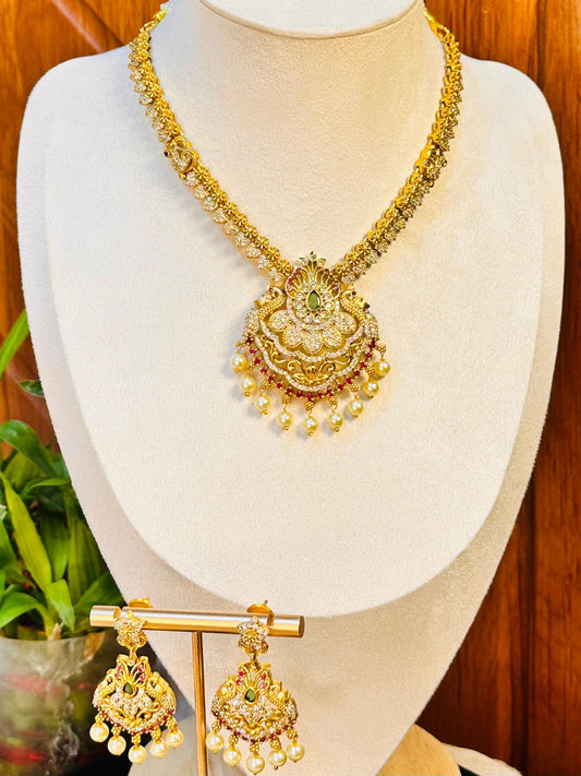 Shri Shobha Necklace Set