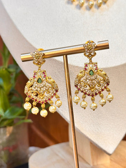 Shri Shobha Necklace Set