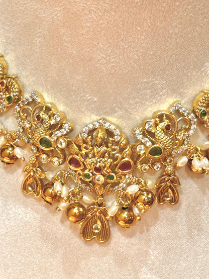Haarika Gold Necklace Set