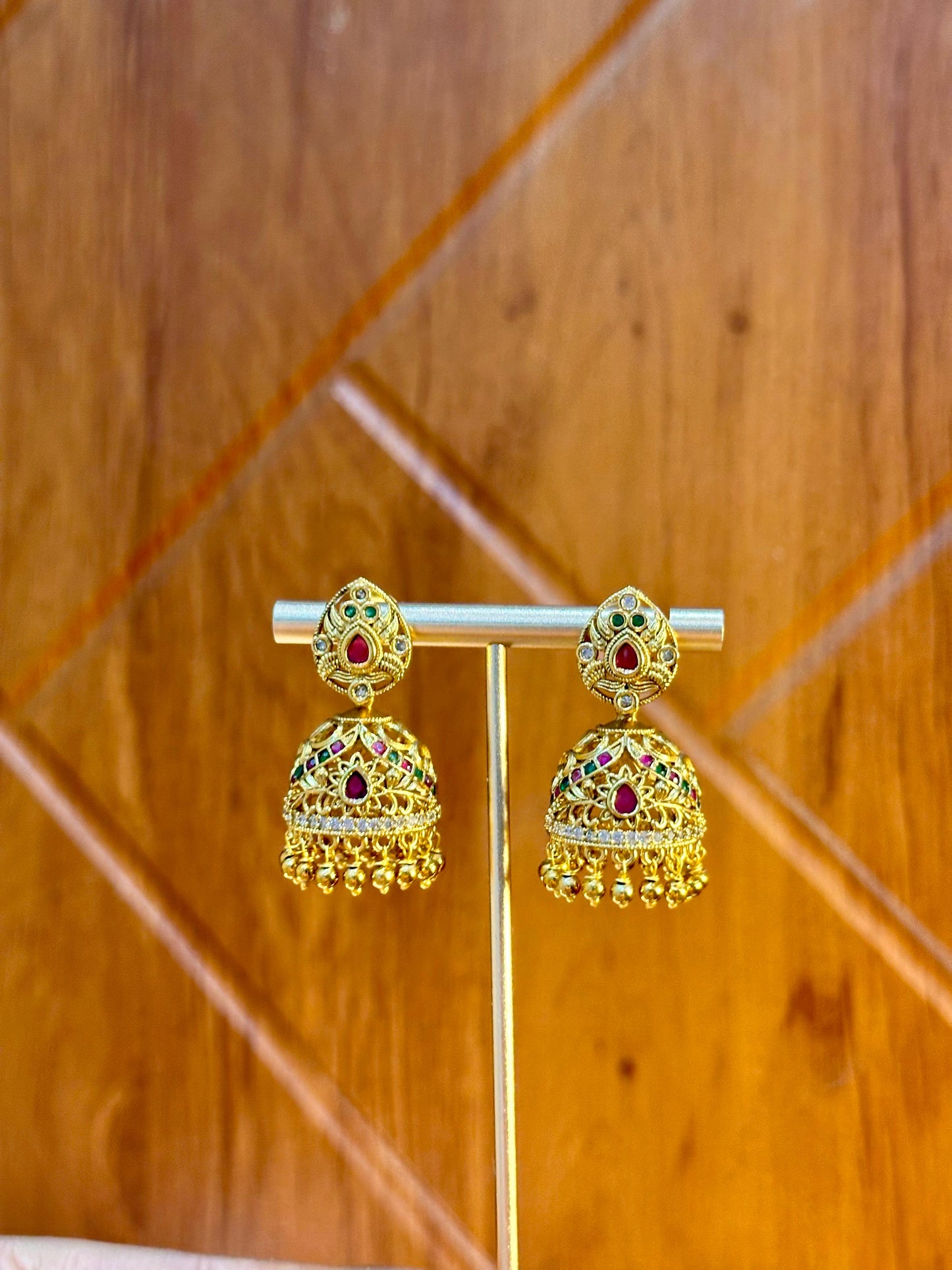 Varnika Jhumki