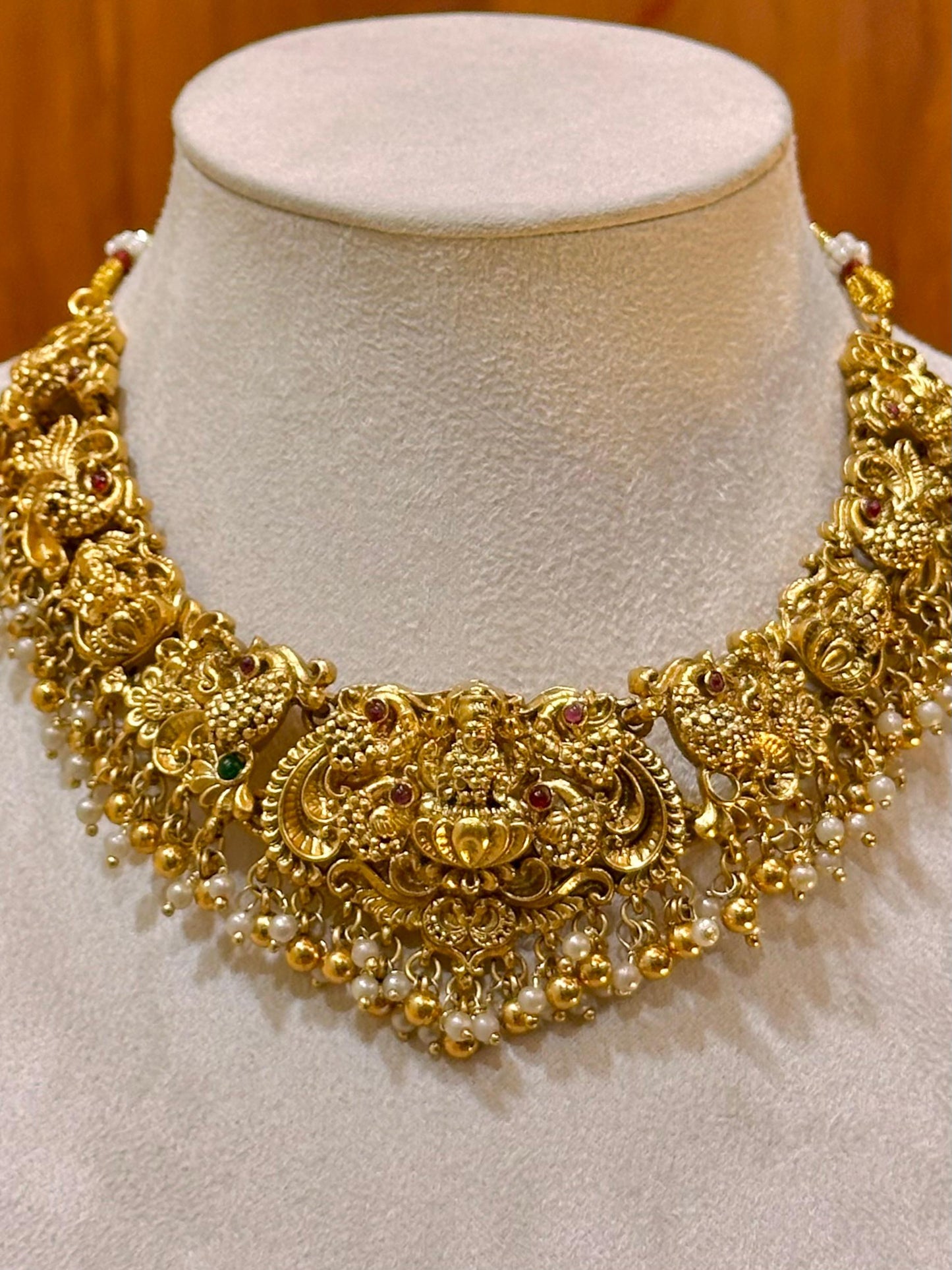 Athira Laxmi Golden Set