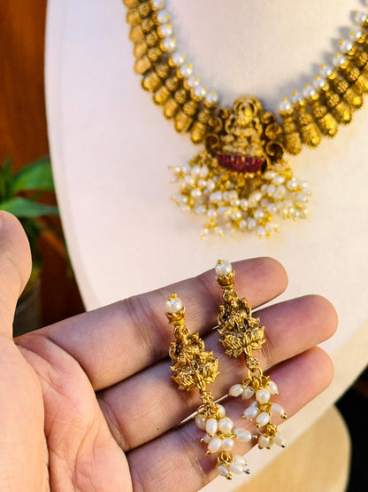 Pearl Necklace Set