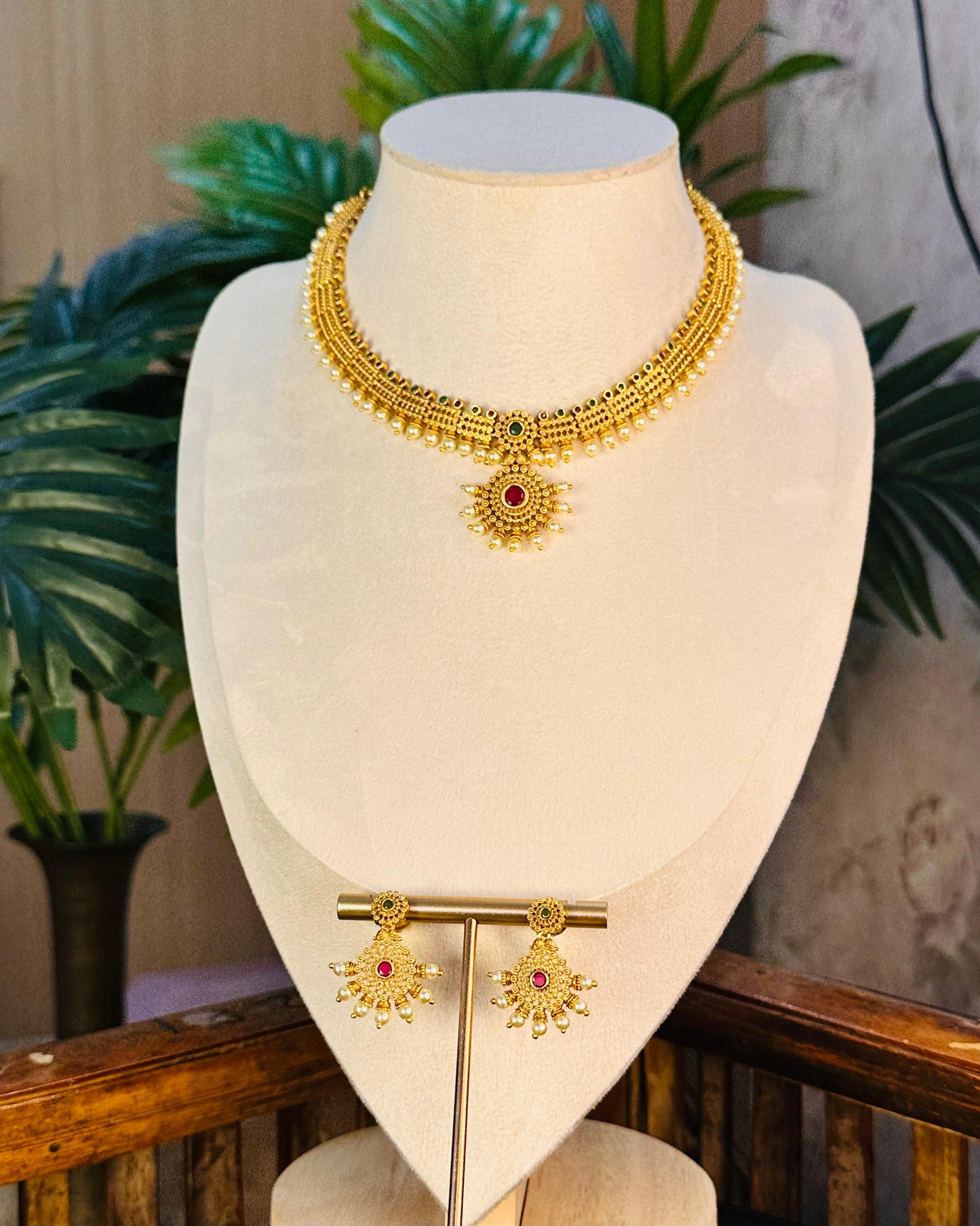 Madhulika Necklace Set