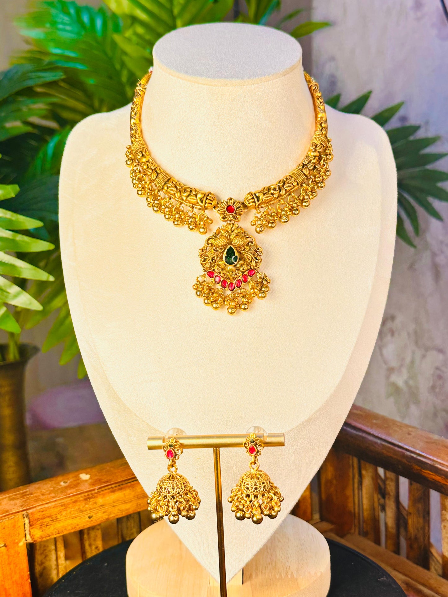 Apala kanthi necklace set
