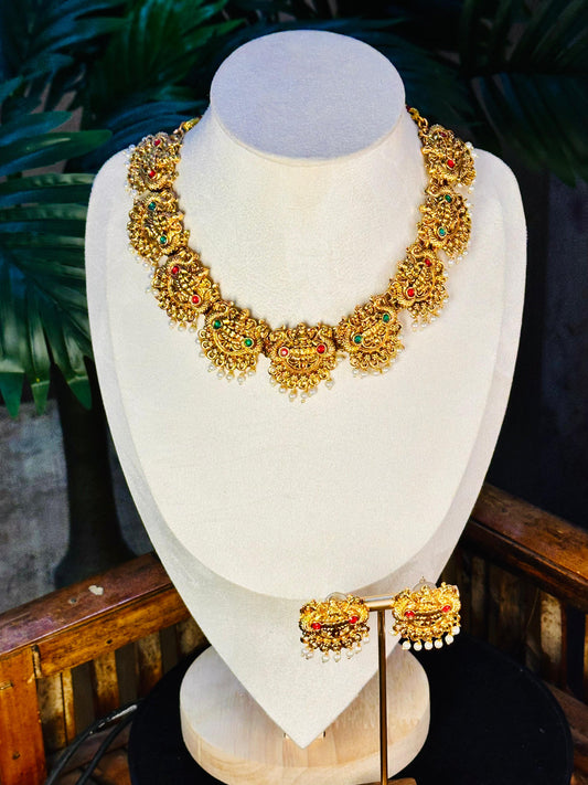 Veenapushp Necklace Set