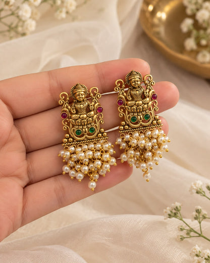 Swarangi Pearl Earrings