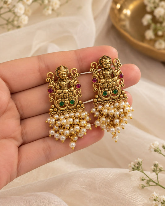 Swarangi Pearl Earrings
